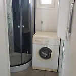 Belle Petite Maison Neuve Avec Jardin Privatif Hébergement de vacances